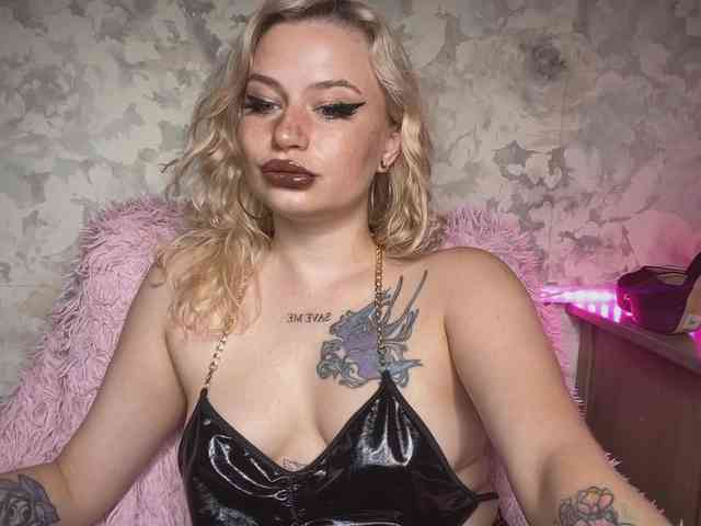 pretttyalice webcam