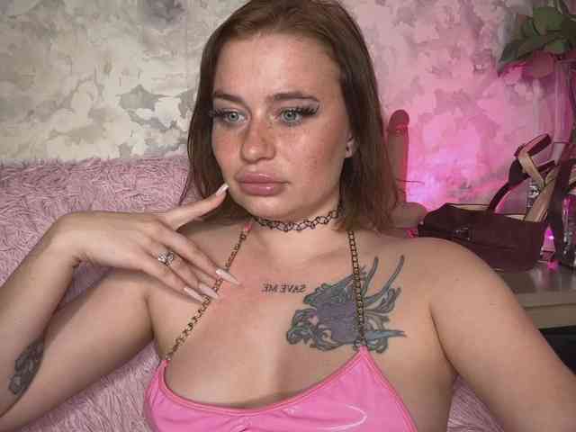 pretttyalice webcam