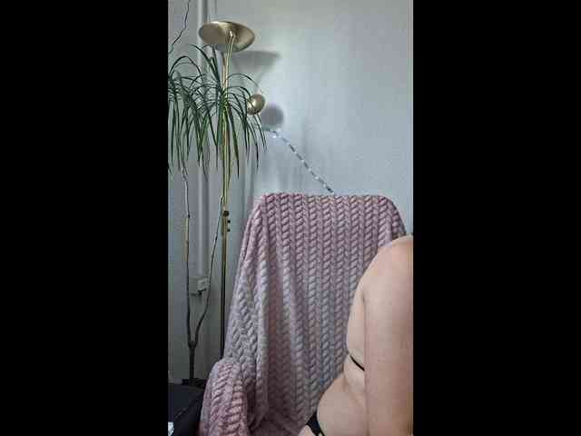 CyndeeWinter webcam