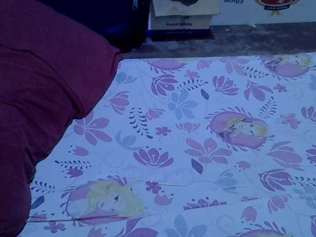 alora-skylar webcam bongacams model stream image