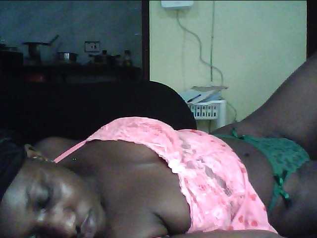 alora-skylar's BongaCams show and profile