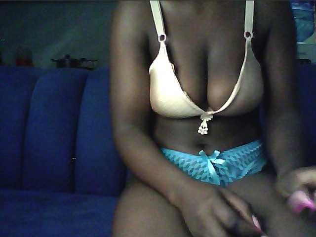 alora-skylar's BongaCams show and profile