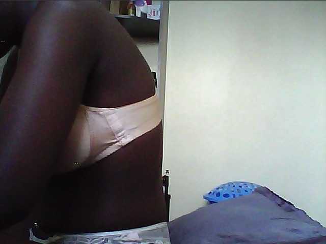 alora-skylar's BongaCams show and profile