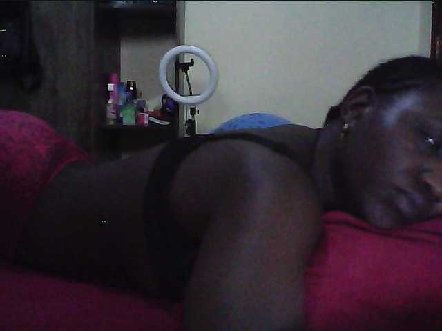 alora-skylar's BongaCams show and profile