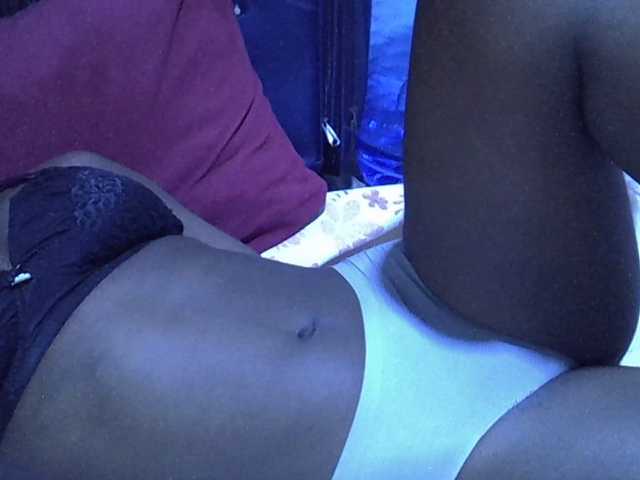 alora-skylar webcam bongacams model stream image