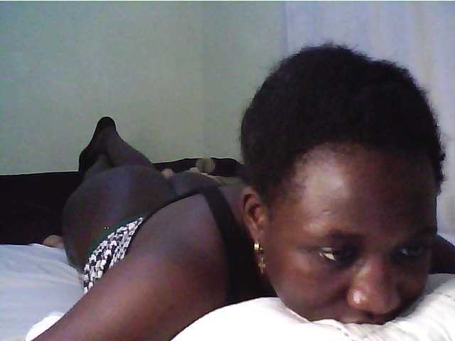 alora-skylar webcam bongacams model stream image