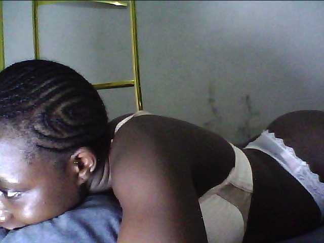 alora-skylar's BongaCams show and profile