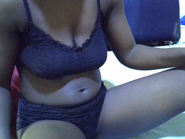 alora-skylar webcam