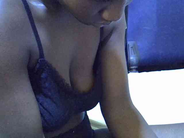 alora-skylar webcam