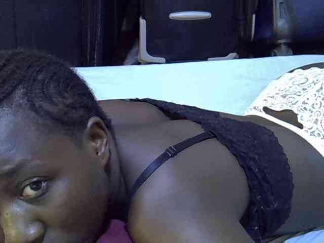 alora-skylar webcam