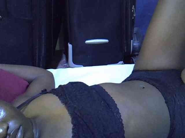 alora-skylar webcam