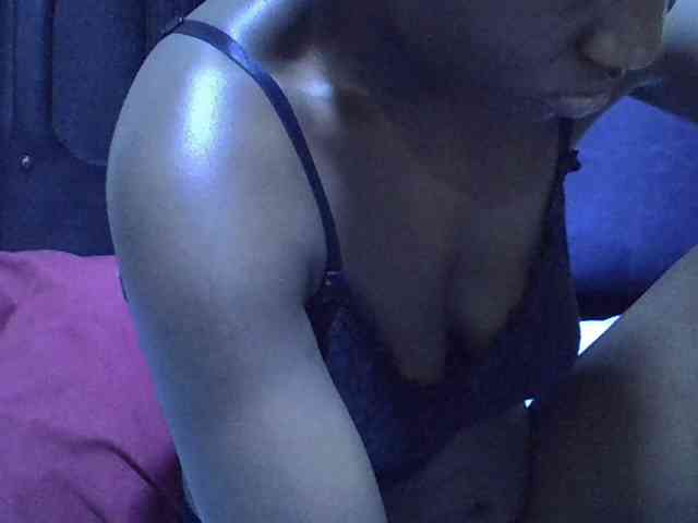 alora-skylar webcam