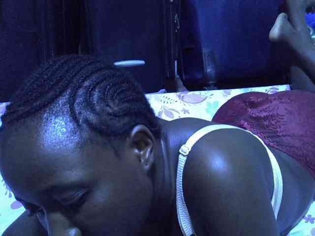 alora-skylar webcam