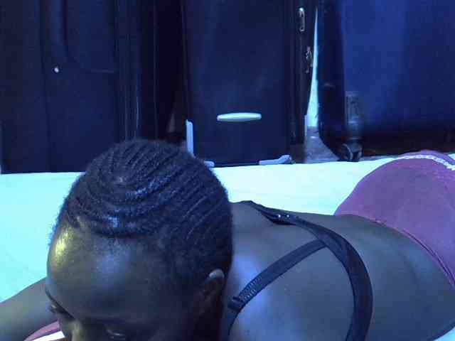 alora-skylar webcam