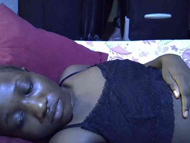 alora-skylar webcam