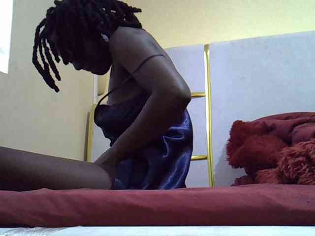 alora-skylar webcam