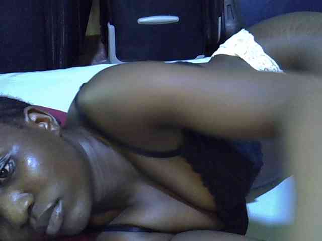 alora-skylar webcam