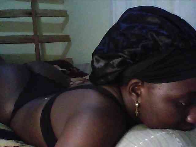 alora-skylar Live Webcam on BongaCams