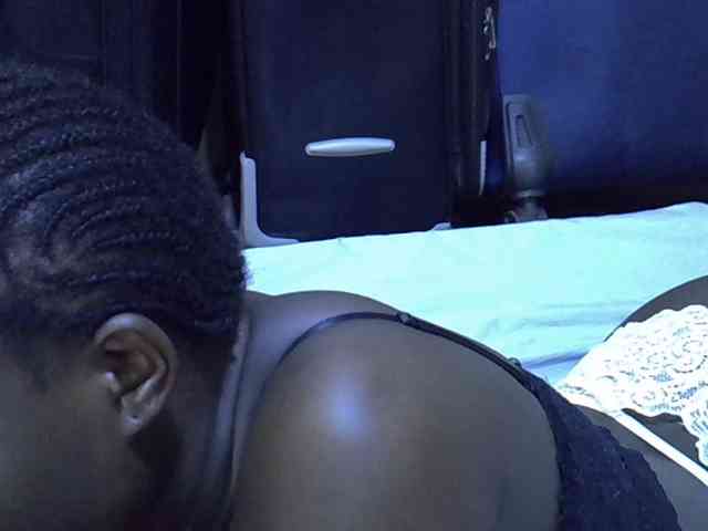 alora-skylar webcam
