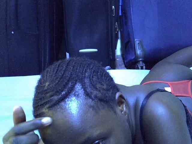 alora-skylar webcam
