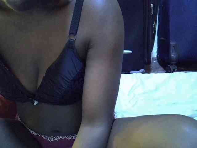 alora-skylar webcam