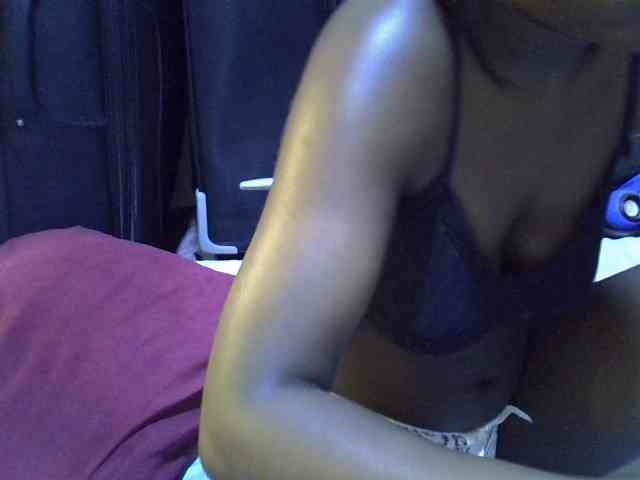 alora-skylar's webcam live show