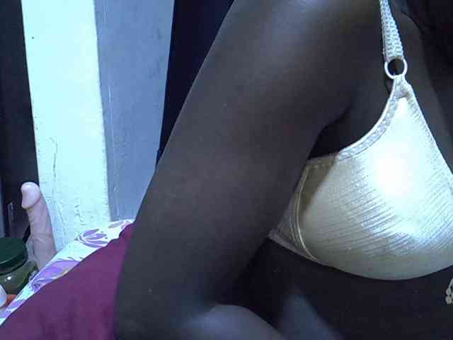 alora-skylar webcam