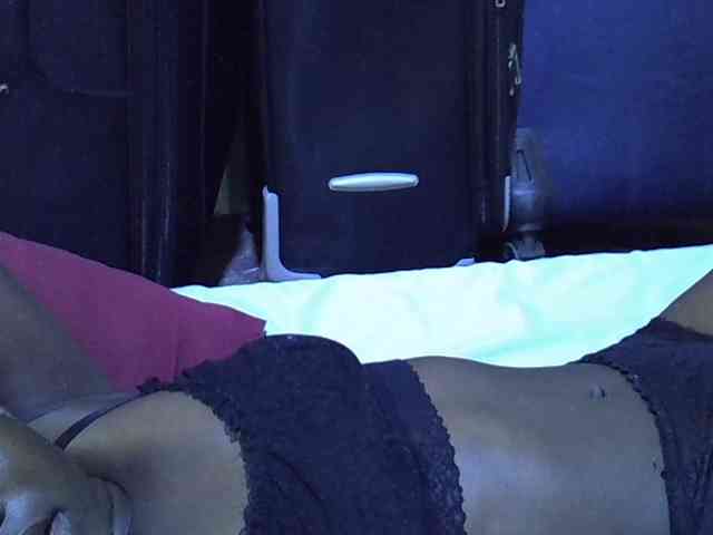 alora-skylar webcam