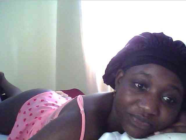 alora-skylar Live Webcam on BongaCams