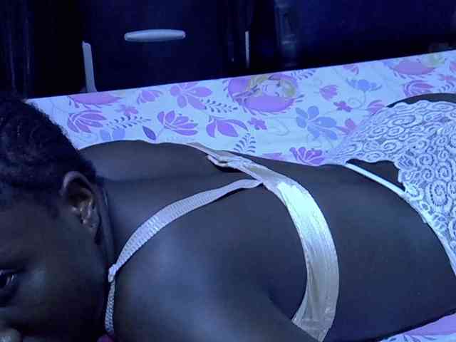 alora-skylar webcam