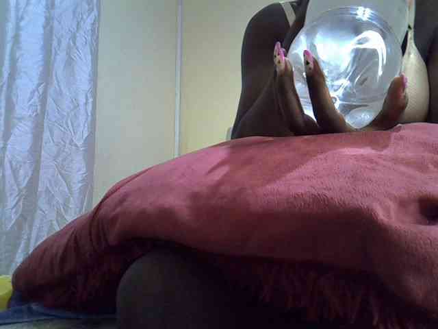 alora-skylar webcam