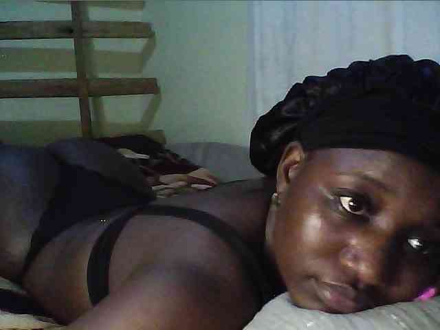 alora-skylar Live Webcam on BongaCams