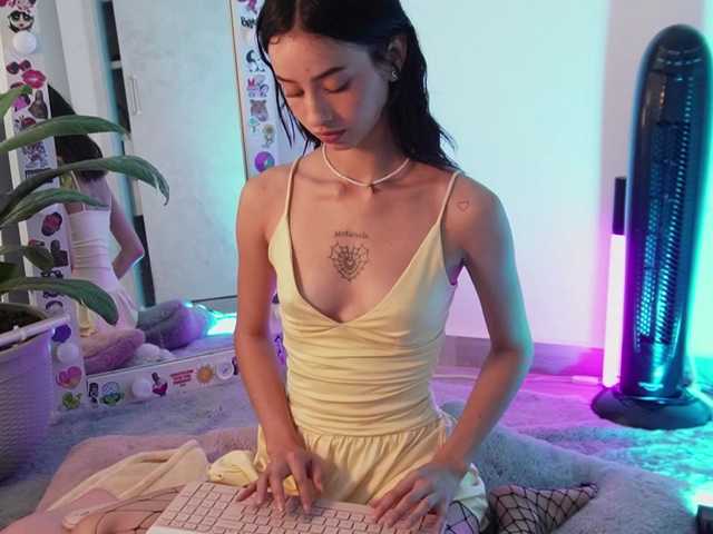 salome-brown's BongaCams show and profile