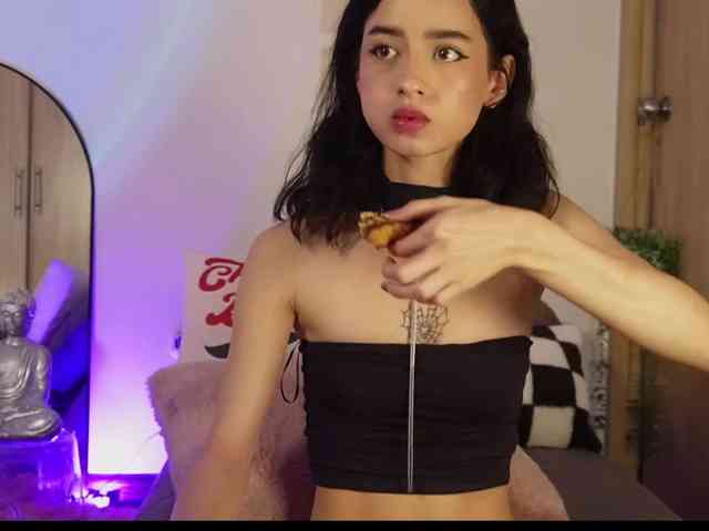 salome-brown Live Webcam on BongaCams