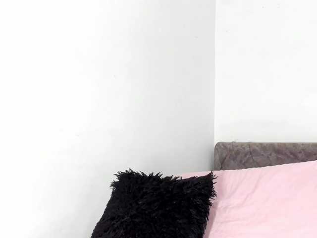 BarbieHotLaura's BongaCams show and profile