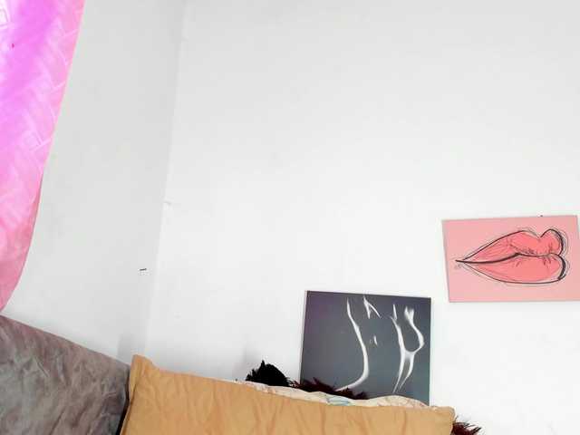 BarbieHotLaura's BongaCams show and profile