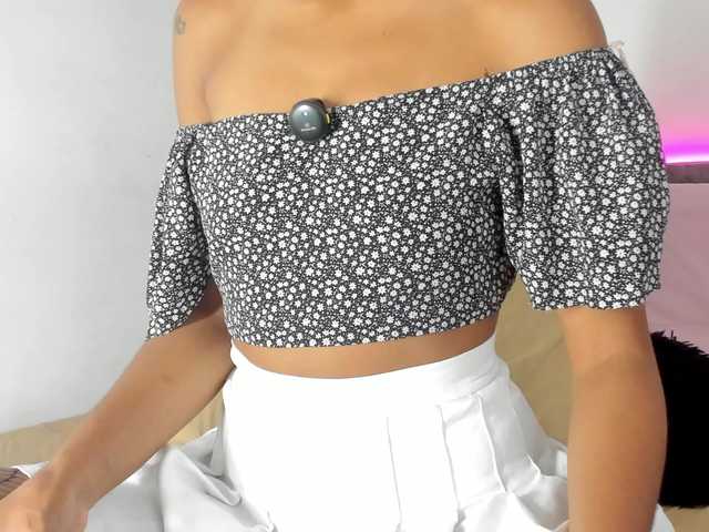 BarbieHotLaura's BongaCams show and profile