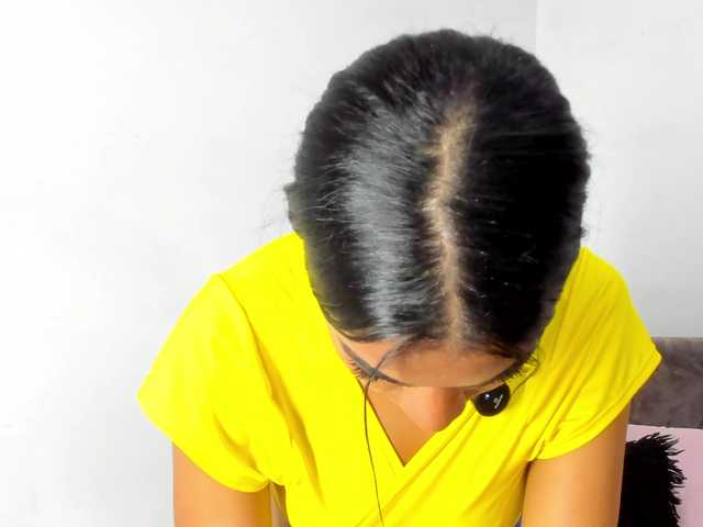 BarbieHotLaura's BongaCams show and profile