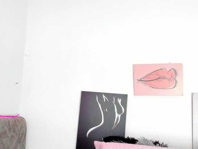 BarbieHotLaura webcam