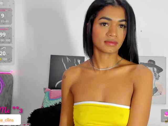 BarbieHotLaura webcam