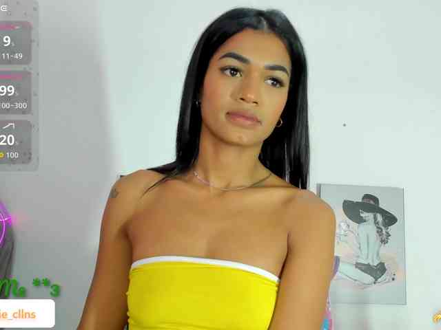 BarbieHotLaura webcam