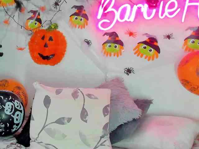 BarbieHotLaura webcam