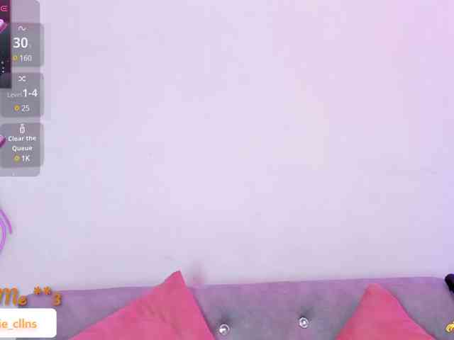 BarbieHotLaura webcam