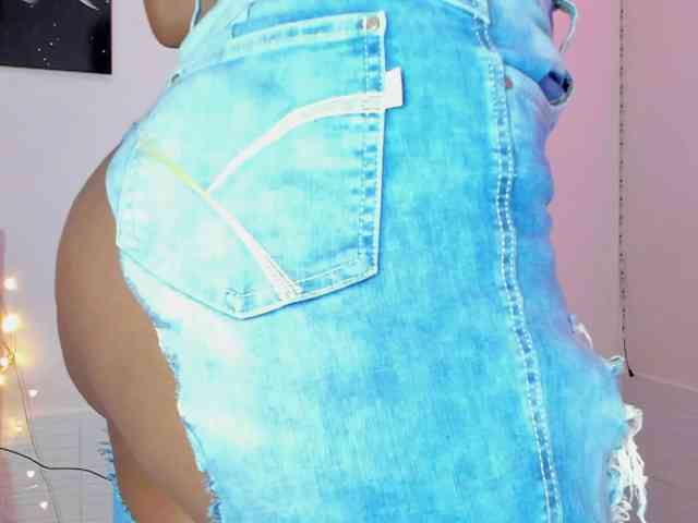 BarbieHotLaura