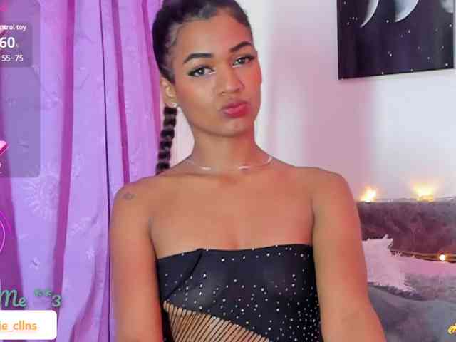 BarbieHotLaura webcam