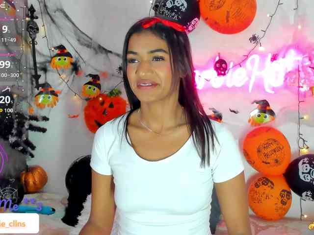 BarbieHotLaura webcam