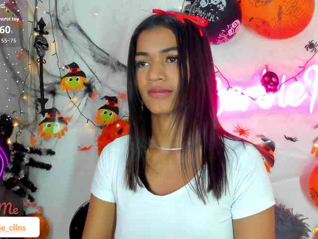 BarbieHotLaura webcam