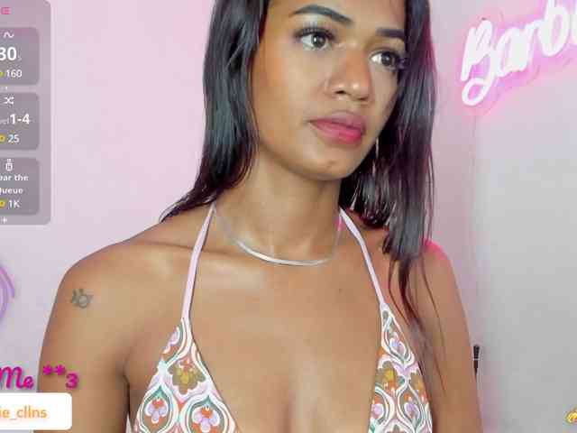 BarbieHotLaura webcam