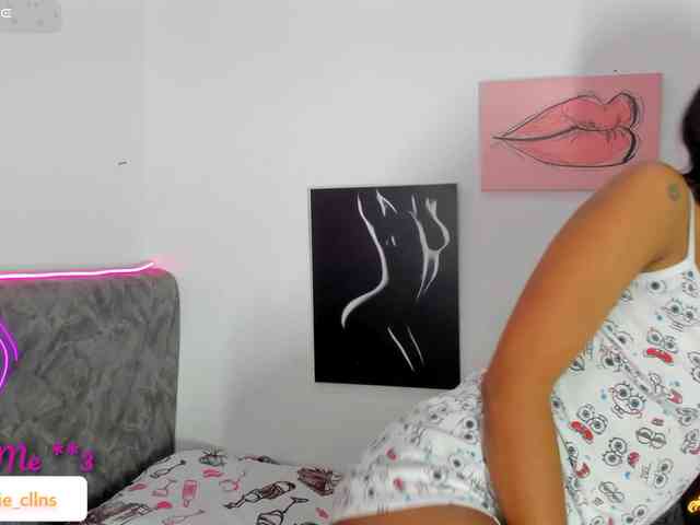 BarbieHotLaura webcam