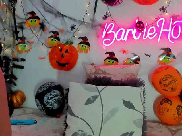 BarbieHotLaura webcam
